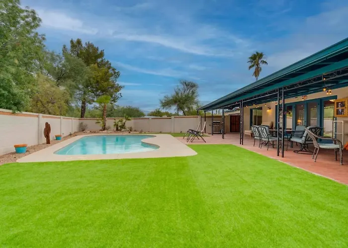 Private Oasis With Pool & Large Backyard