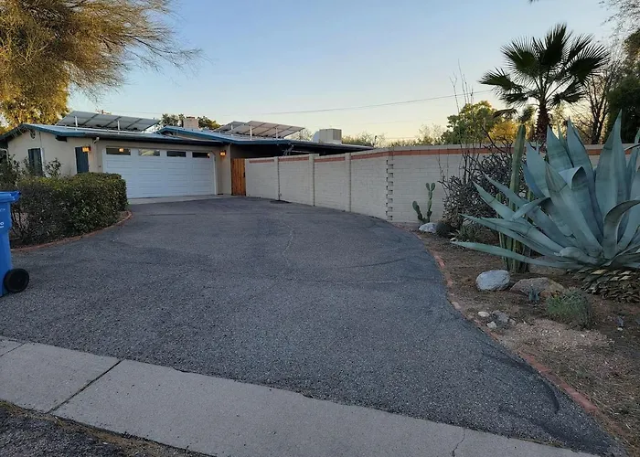 Private Oasis With Pool & Large Backyard