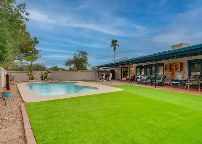 Private Oasis With Pool & Large Backyard Tucson